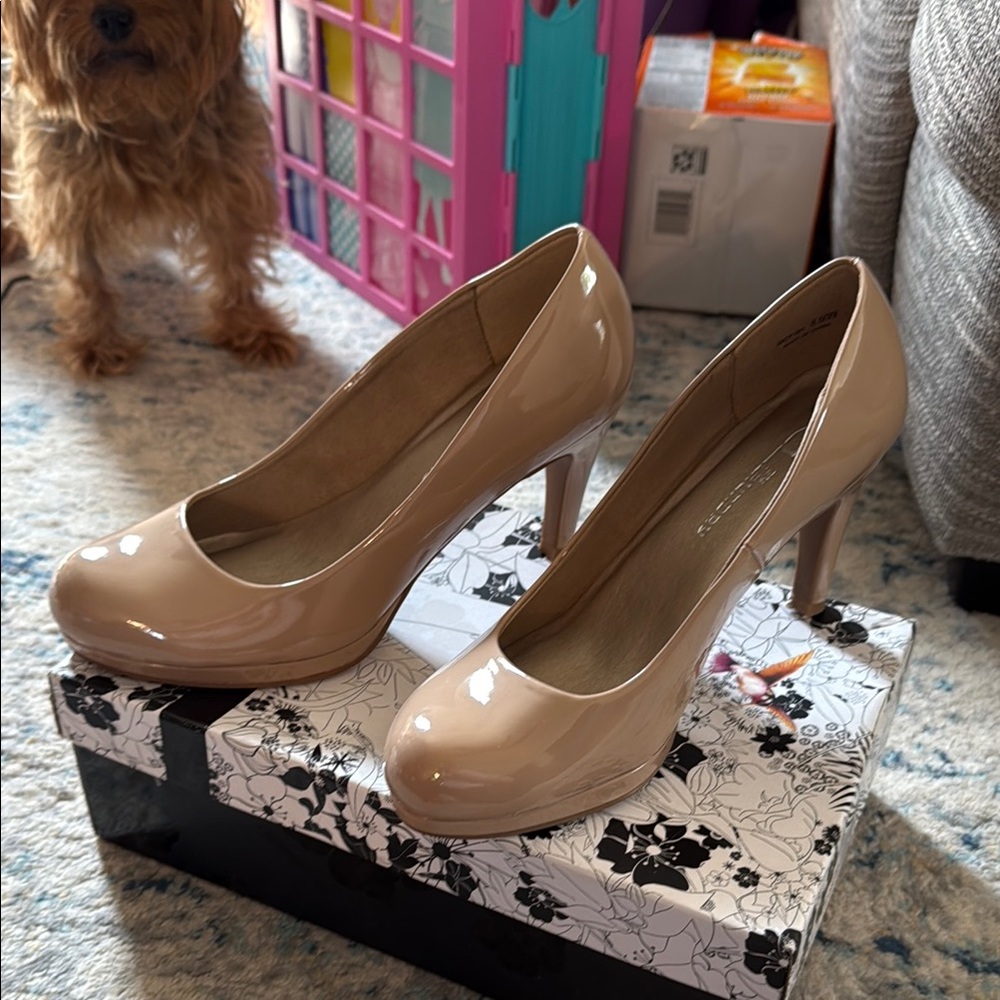 CL by Chinese Laundry Cream Patent Leather Heels